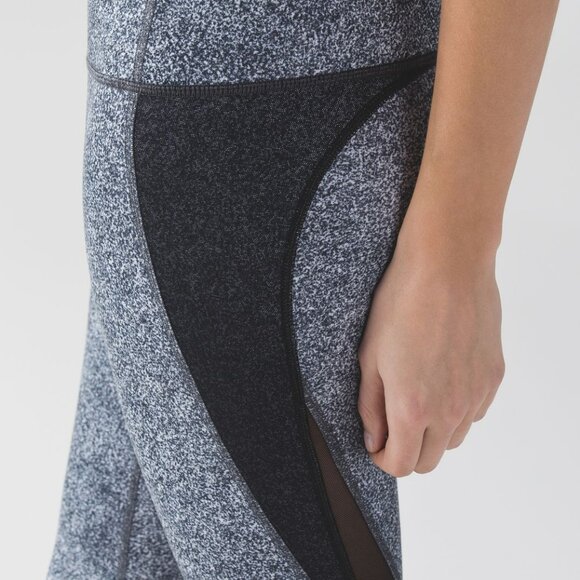 Lululemon Rio Mist White Black Tranquil Tight - Picture 5 of 8